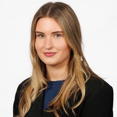 Isa Berends - Receptionist